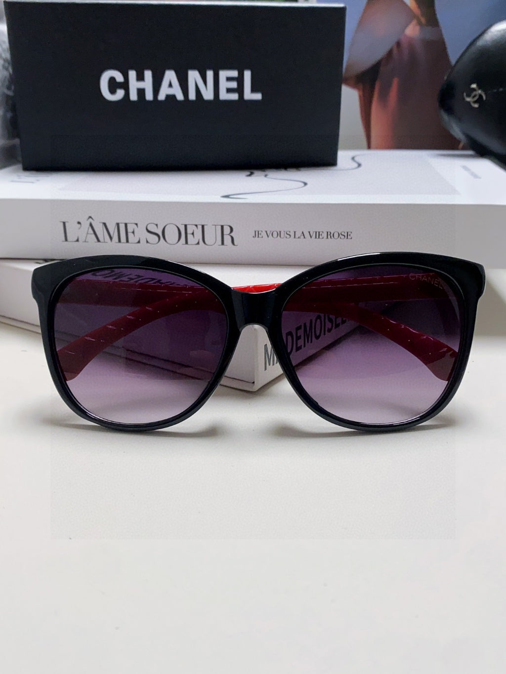 Chanel Cat-Eye Black Lens Sunglasses for Men & Women - 431692 - detail image 6
