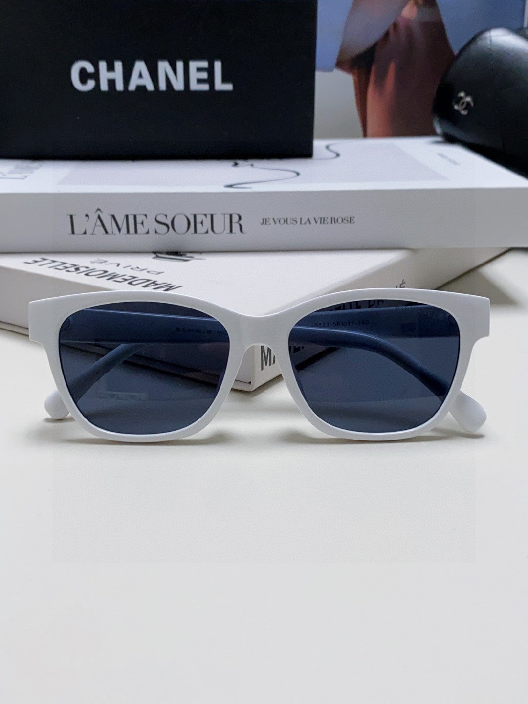 Chanel CH5484 Fashion Blue Lens Sunglasses for Men & Women - detail image 6