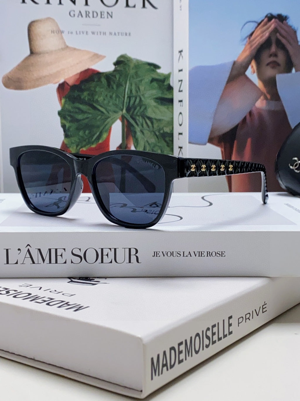 Chanel CH5484 Fashion Black Lens Sunglasses for Men & Women - detail image 2
