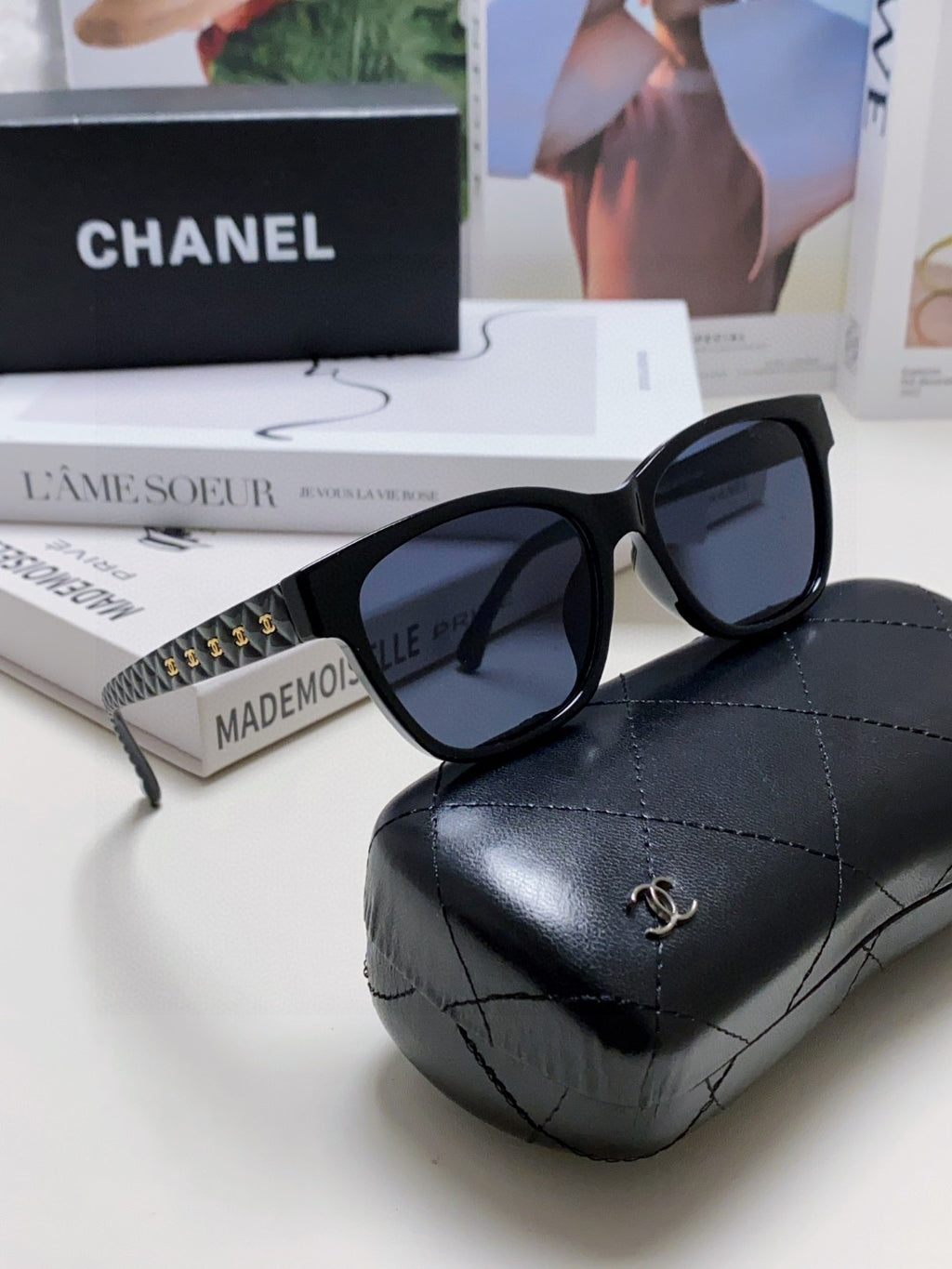 Chanel CH5484 Fashion Black Lens Sunglasses for Men & Women - detail image 9