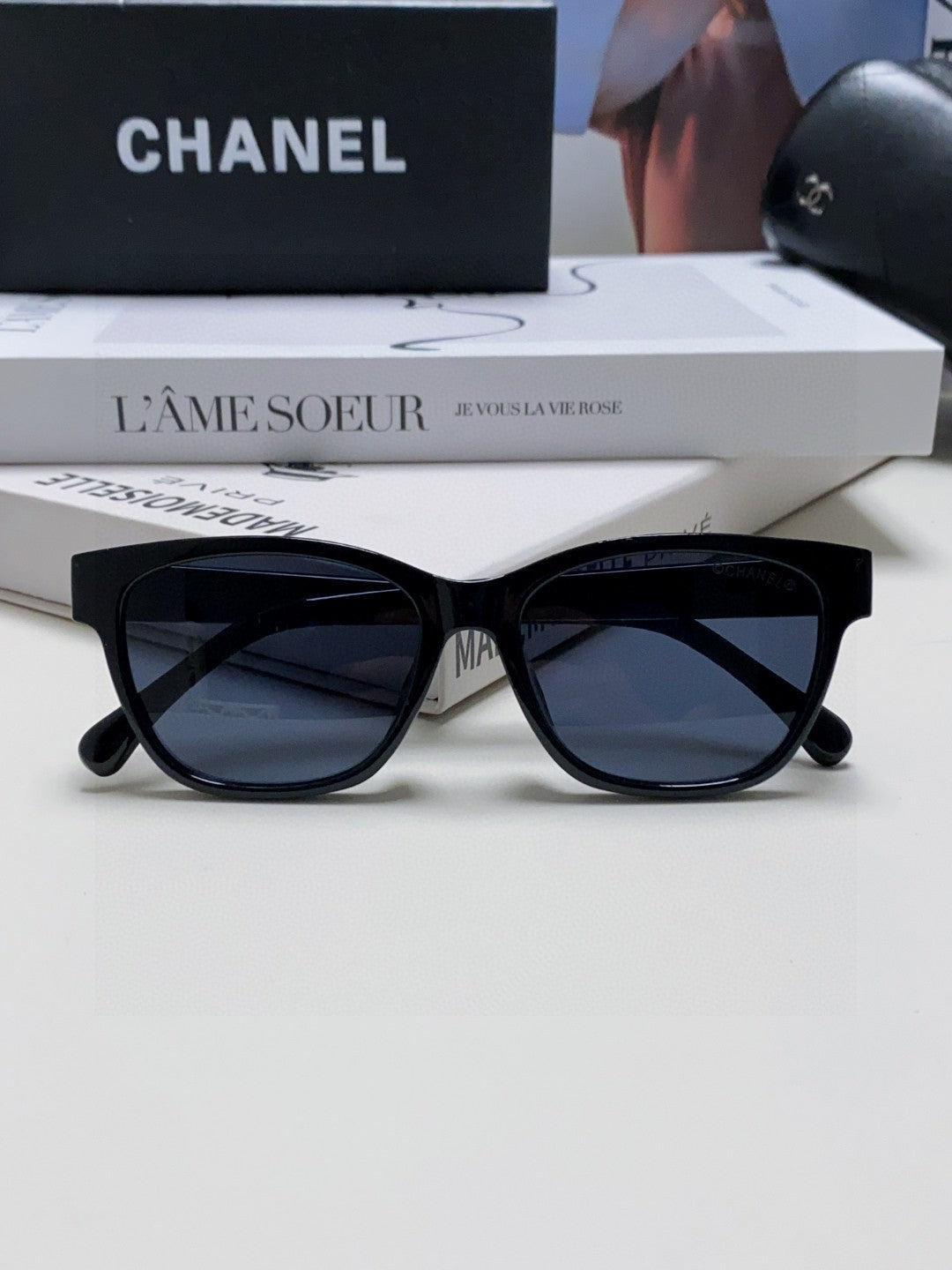Chanel CH5484 Fashion Black Lens Sunglasses for Men & Women - detail image 8