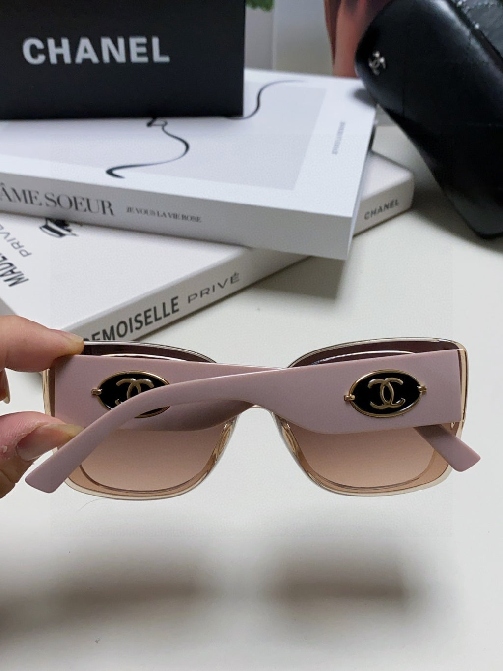 Chanel Fashion Red Lens Sunglasses for Women - detail image 4