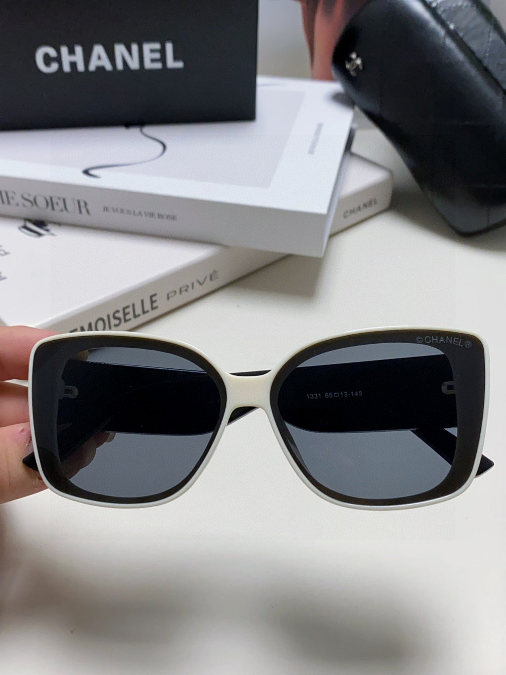 Chanel Fashion Blue Lens Sunglasses for Women - 431501 - detail image 3