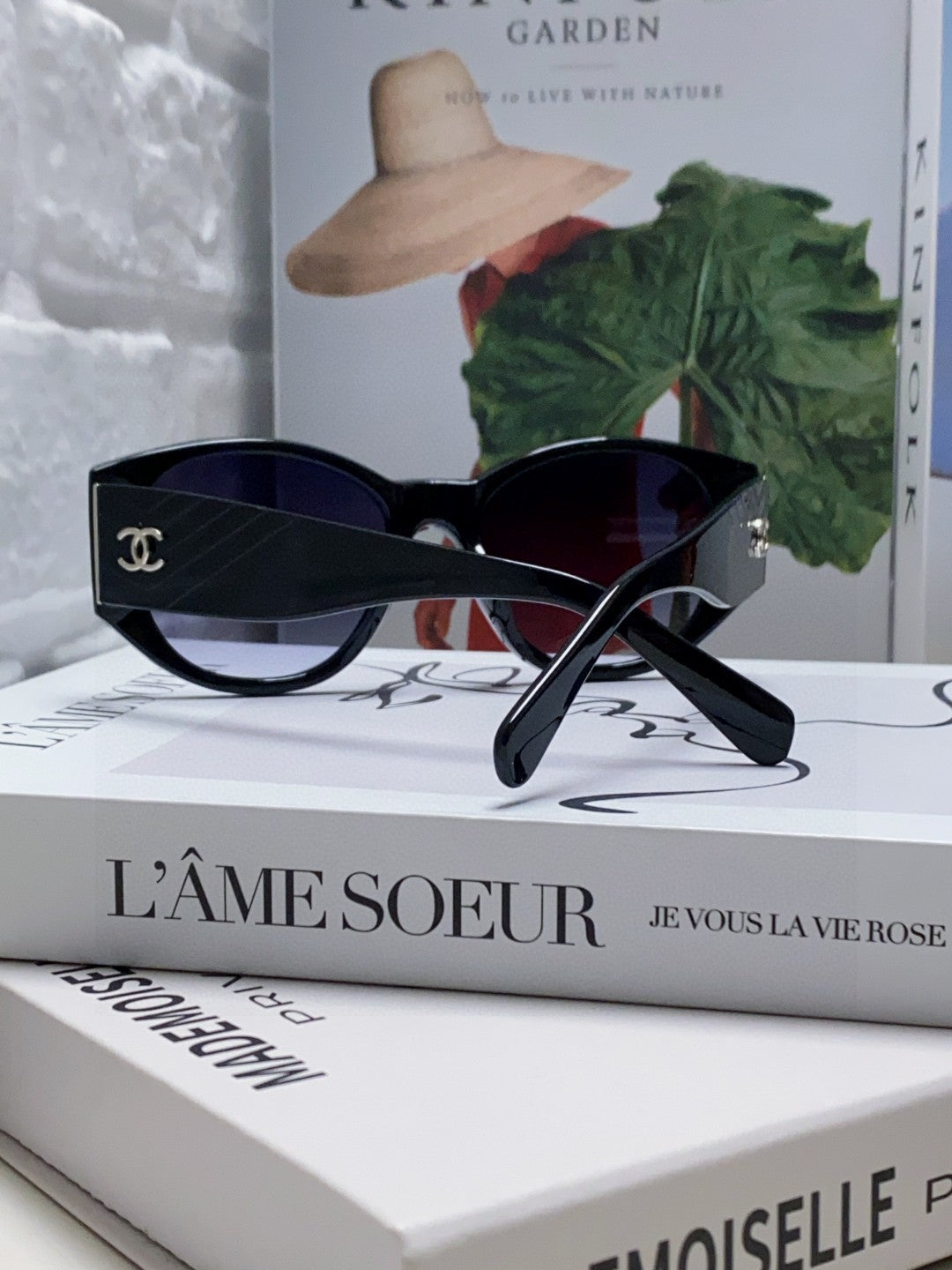 Chanel Polarized Cat-Eye Blue Lens Sunglasses for Women - 431506 - detail image 2