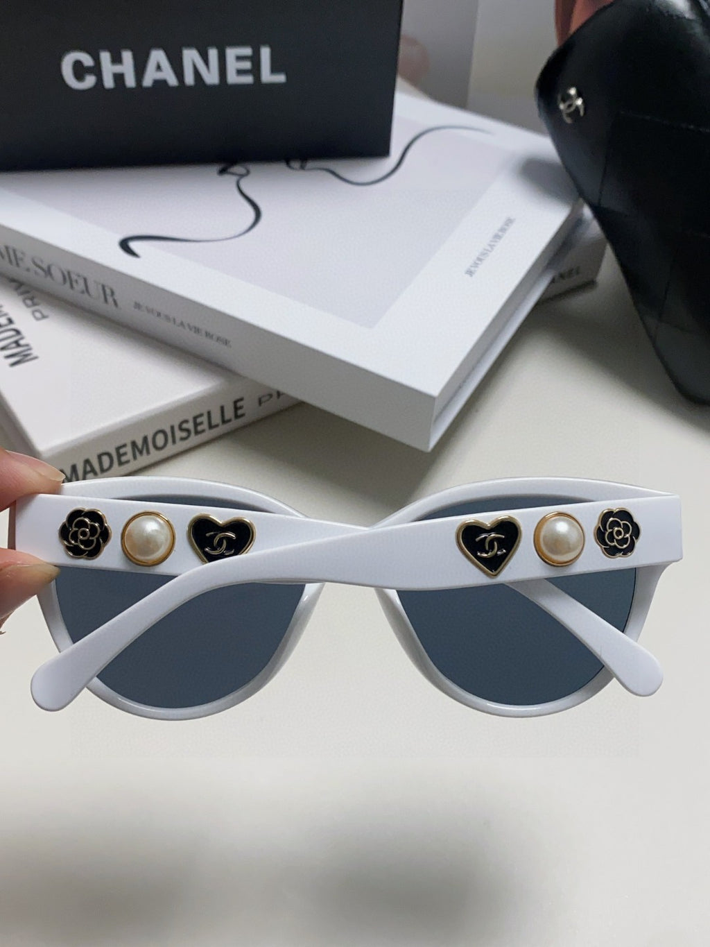 Chanel Cat-Eye Blue Lens Sunglasses for Women - 431507 - detail image 4