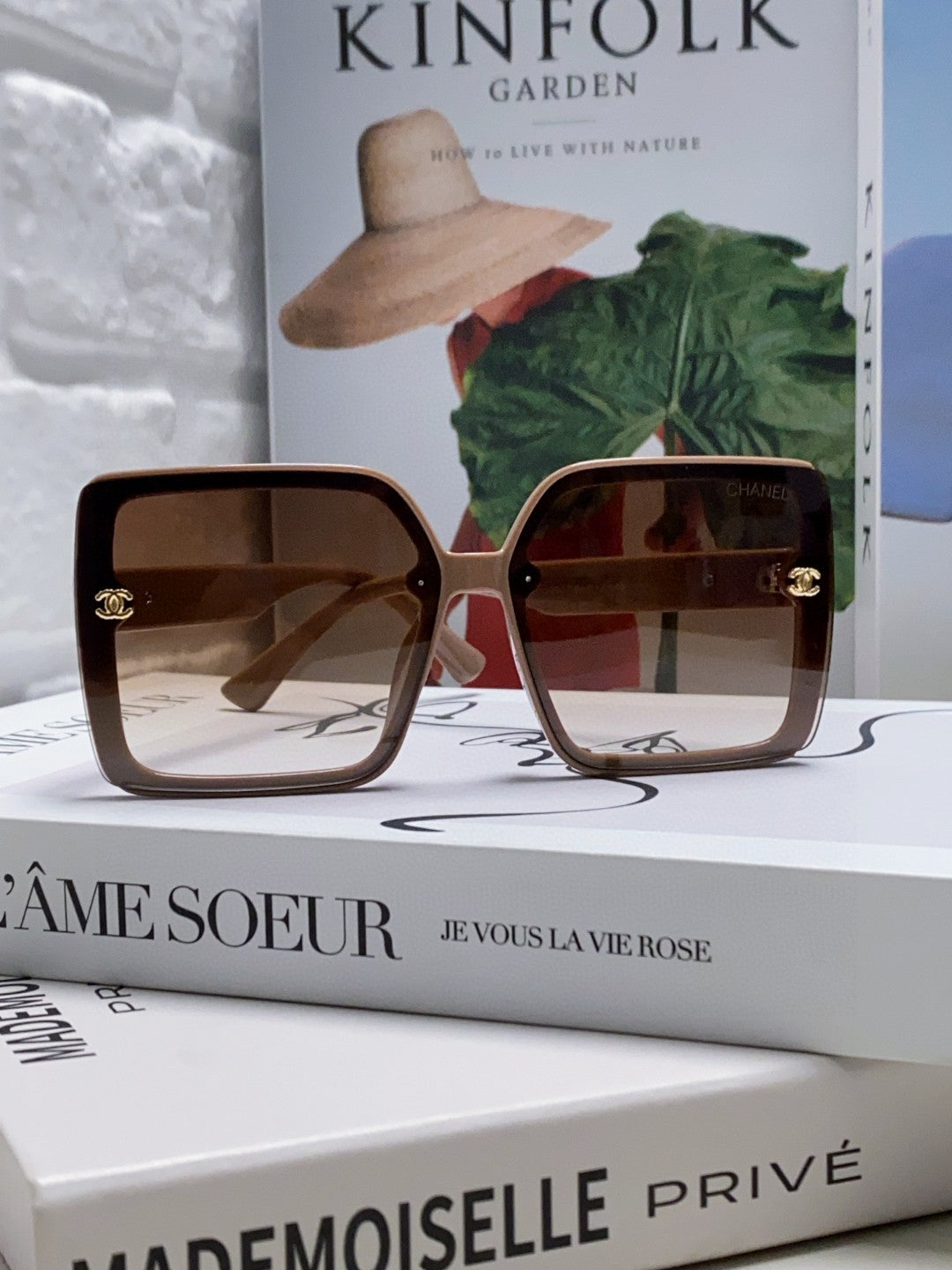 Chanel Polarized Fashion Red Lens Sunglasses for Men & Women - 431516