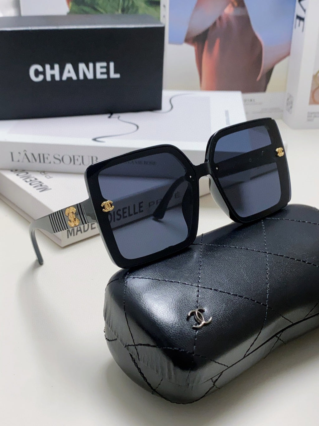 Chanel Polarized Fashion Black Lens Sunglasses for Men & Women - 431519 - detail image 6