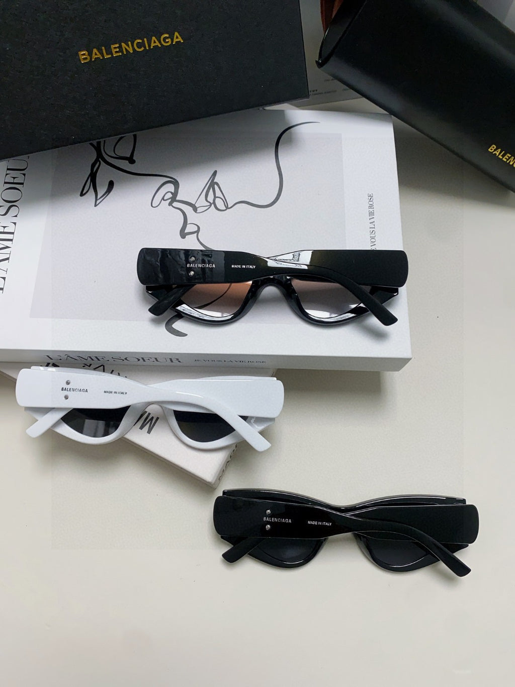 Balenciaga Polarized Cat-Eye Gray Lens Sunglasses for Men & Women - 416099 - detail image 8