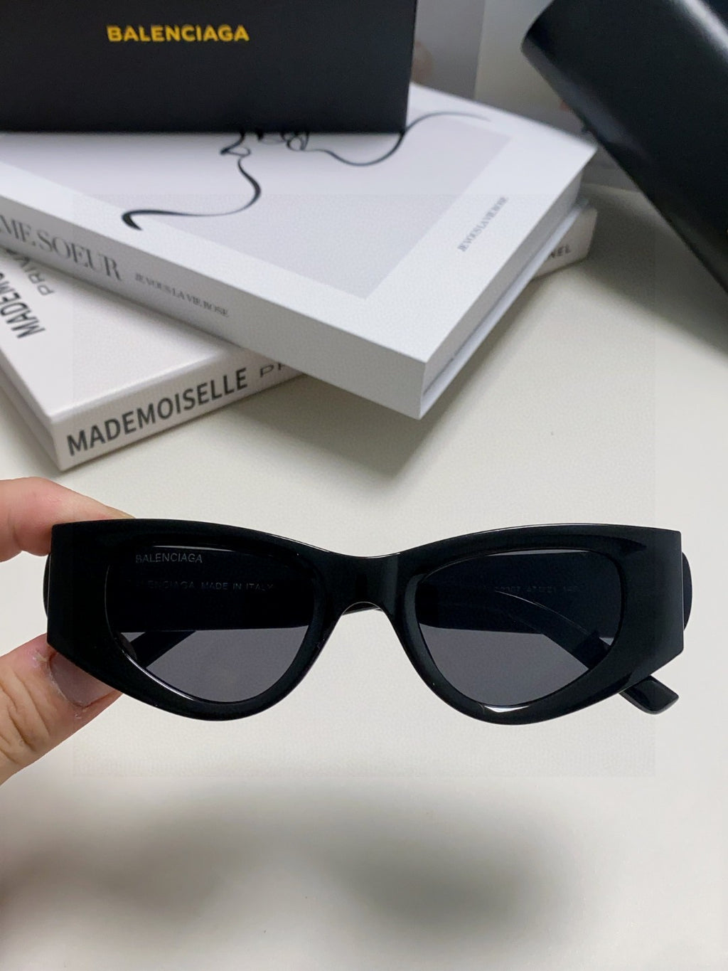 Balenciaga Polarized Cat-Eye Orange Lens Sunglasses for Men & Women - 449635 - detail image 5
