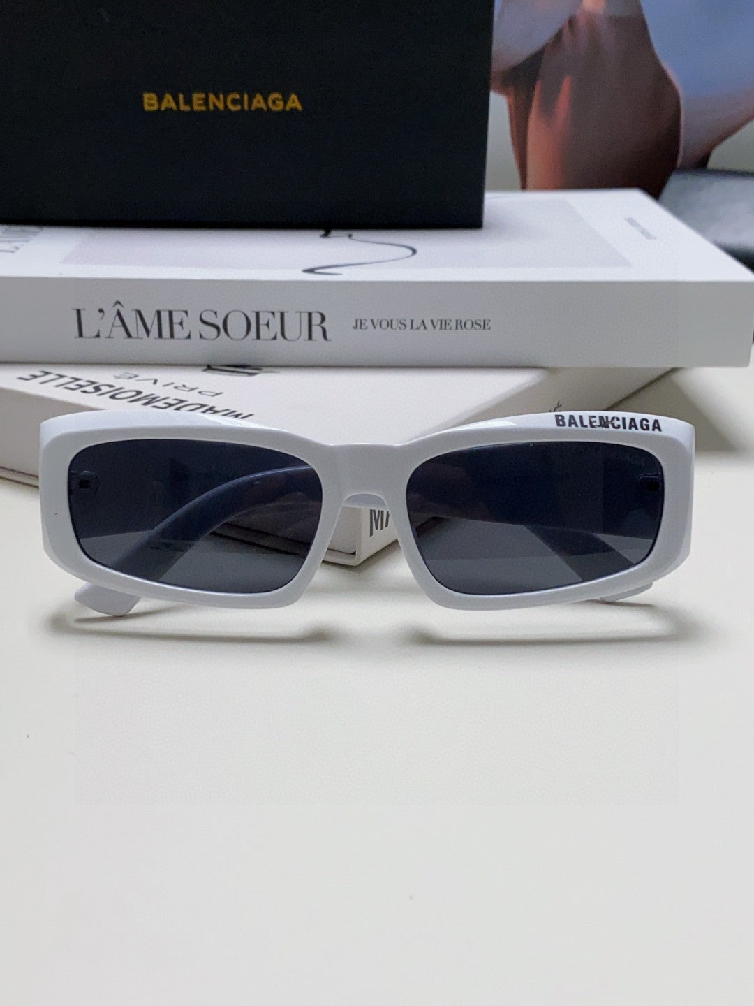 Balenciaga Square Gold Lens Sunglasses for Men & Women - 416106 - detail image 6
