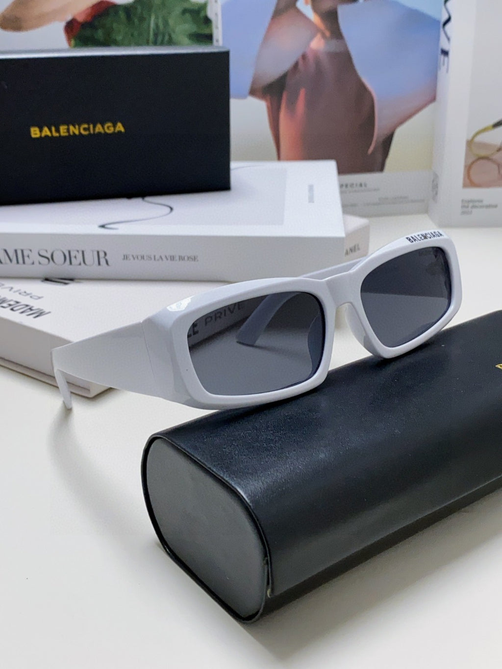 Balenciaga Square Gold Lens Sunglasses for Men & Women - 416106 - detail image 7