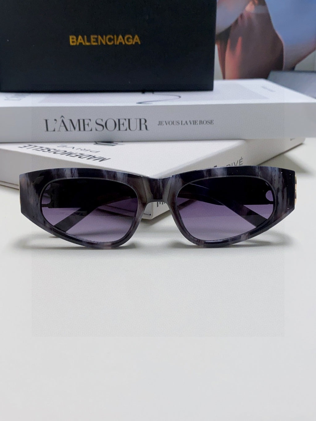 Balenciaga Fashion Silver Lens Sunglasses for Men & Women - 416108 - detail image 5