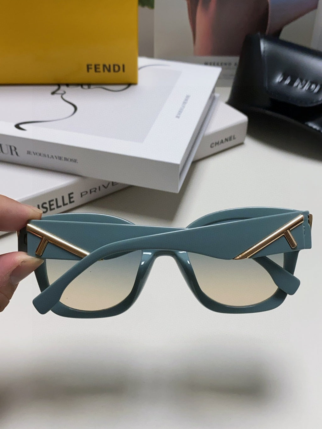 Fendi Fashion Gray Lens Sunglasses for Men & Women - 416305 - detail image 4