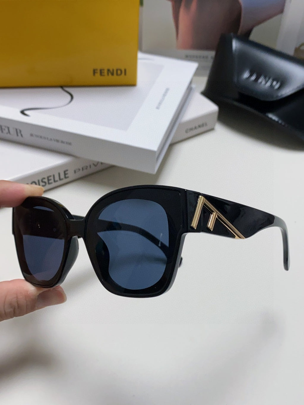 Fendi Fashion Silver Lens Sunglasses for Men & Women - 449812 - detail image 4