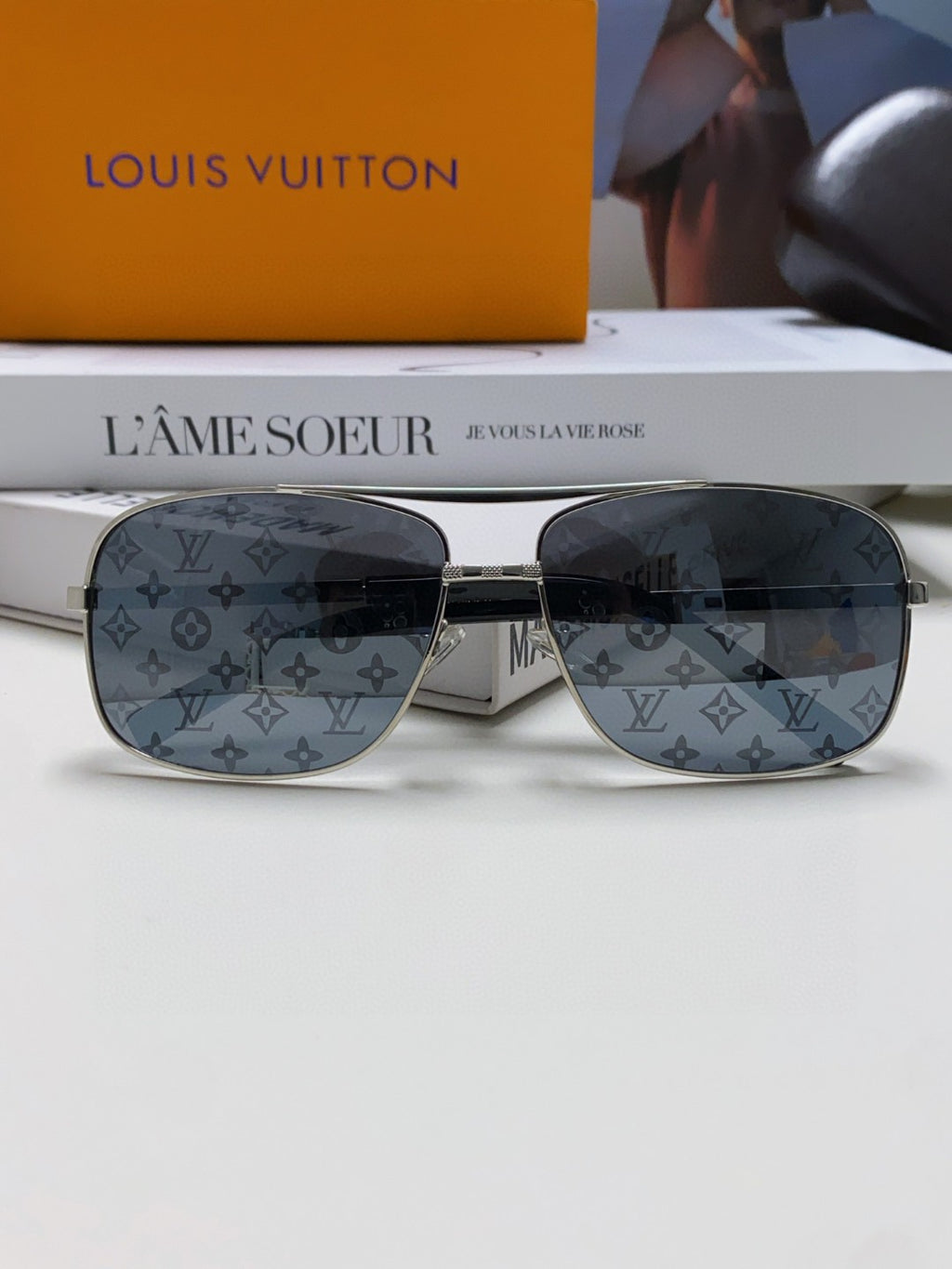Louis Vuitton Metal Square Blue Lens Sunglasses for Men & Women - 464649 - detail image 3