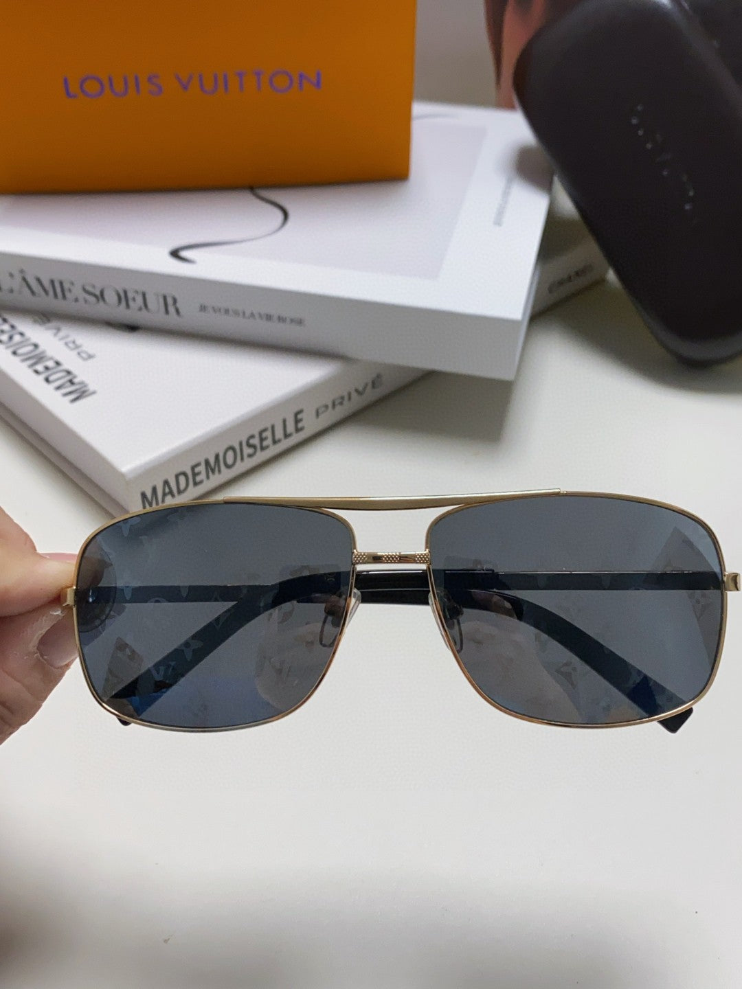 Louis Vuitton Metal Square Blue Lens Sunglasses for Men & Women - 464650 - detail image 3