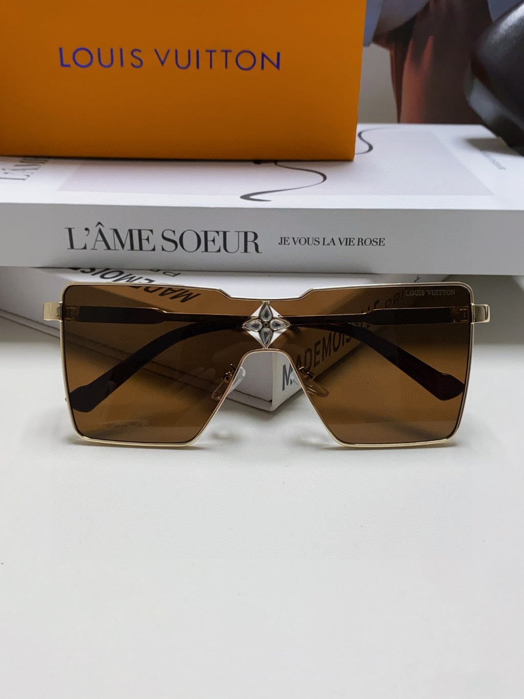 Louis Vuitton Z1700U Metal Fashion Brown Lens Sunglasses for Men & Women - detail image 6