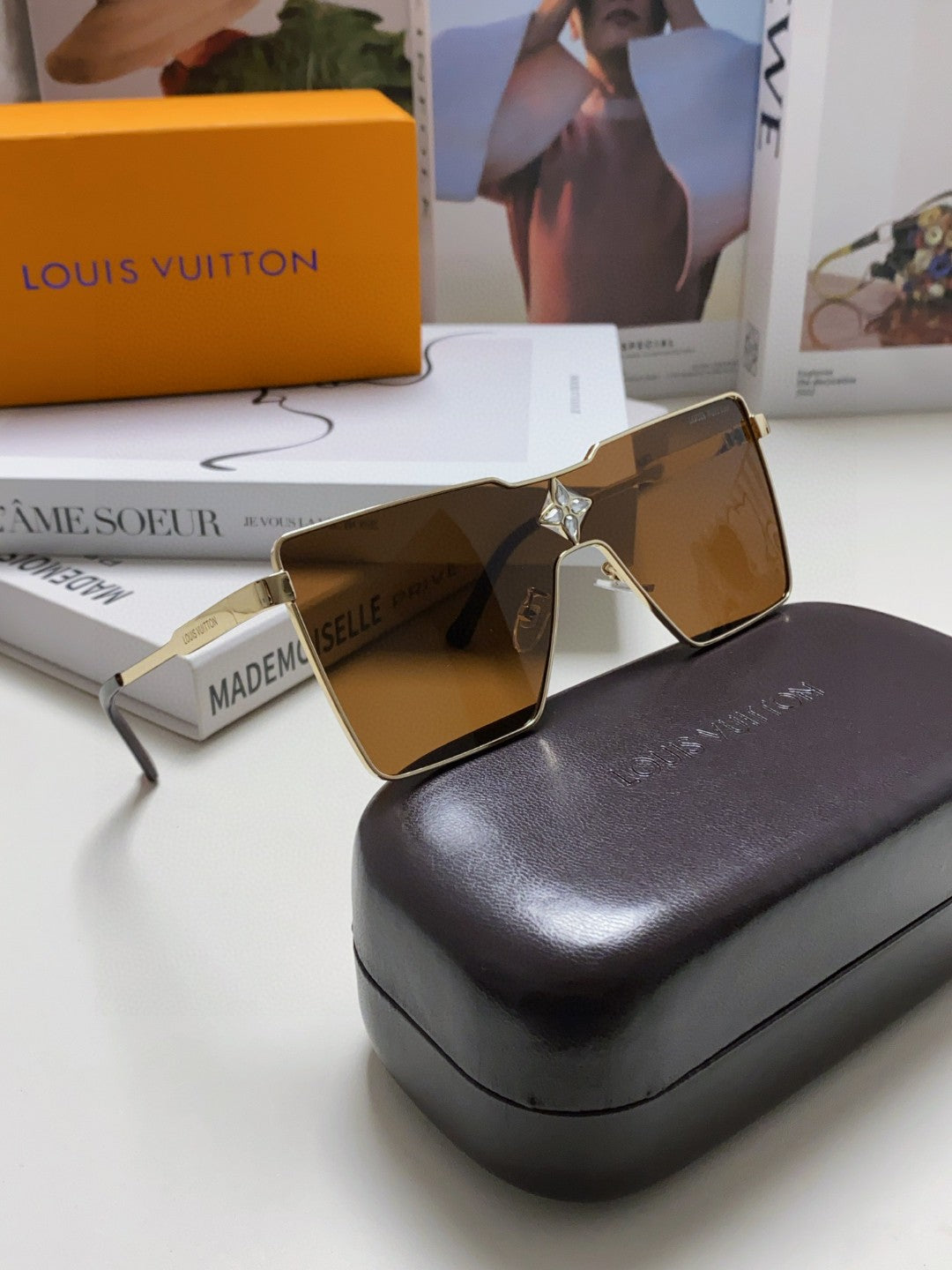 Louis Vuitton Z1700U Metal Fashion Brown Lens Sunglasses for Men & Women - detail image 7