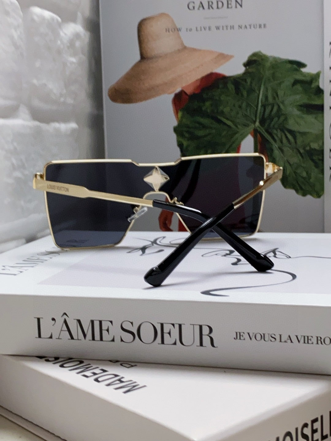 Louis Vuitton Z1700U Metal Fashion Black Lens Sunglasses for Men & Women - detail image 4