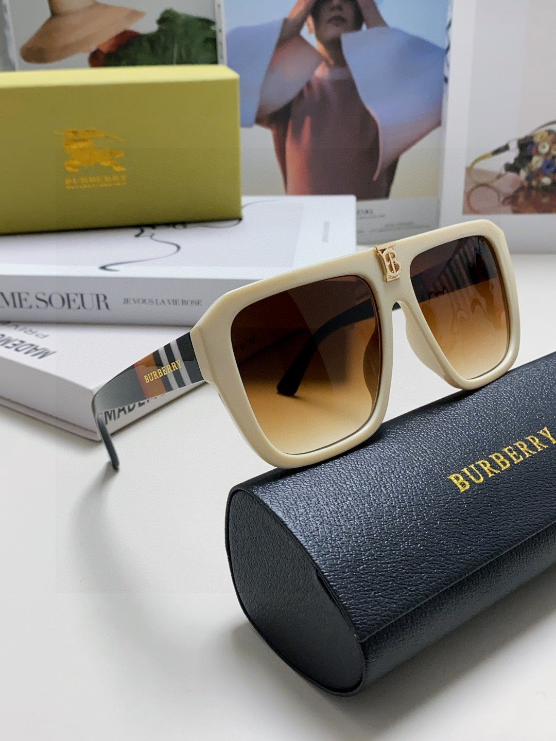 Burberry Oversized Brown Lens Sunglasses for Men & Women - 372320 - detail image 7