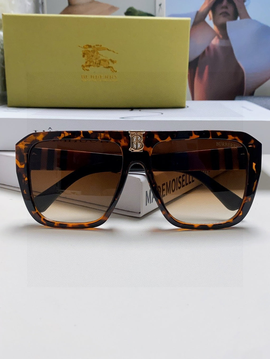 Burberry Oversized Brown Lens Sunglasses for Men & Women - 372321 - detail image 6