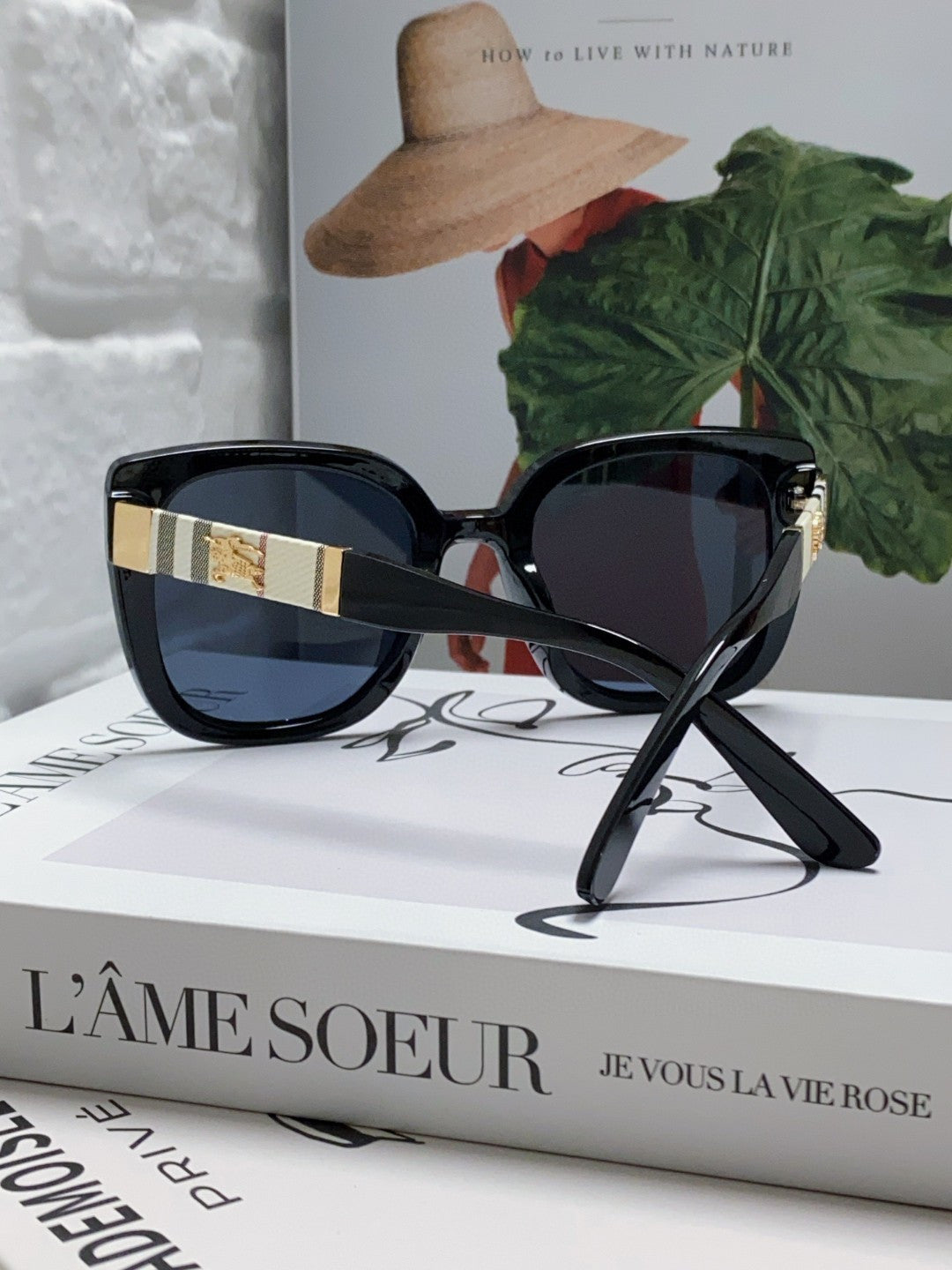 Burberry Oversized Black Lens Sunglasses for Men & Women - 449599 - detail image 2