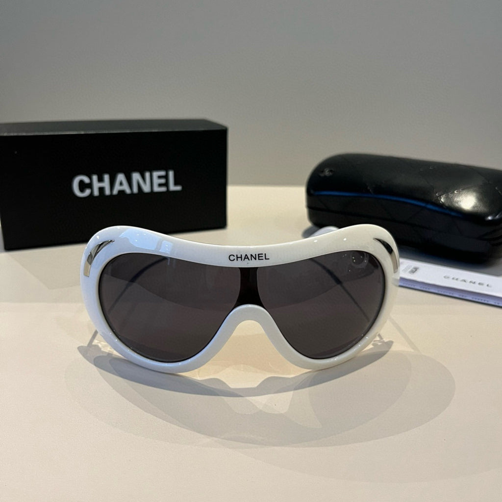 Chanel Fashion Silver Lens Sunglasses for Men & Women - 493568 - detail image 3