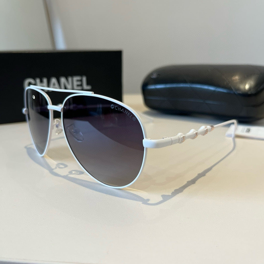 Chanel Fashion Silver Lens Sunglasses for Men & Women - 493452 - detail image 3