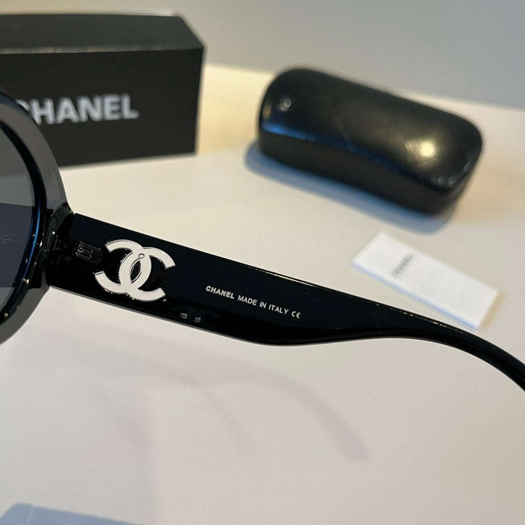 Chanel Polarized Fashion Black Lens Sunglasses for Men & Women - 449017 - detail image 9