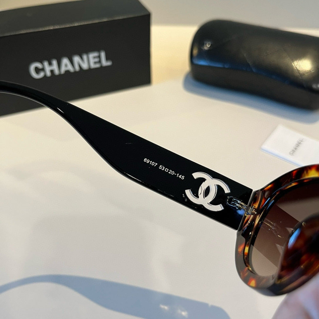 Chanel Polarized Fashion Black Lens Sunglasses for Men & Women - 449018 - detail image 10