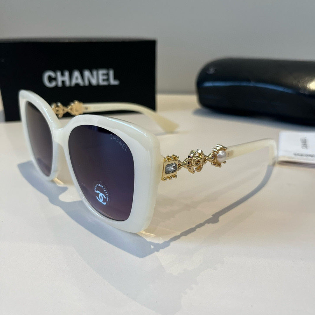 Chanel Polarized Fashion Silver Lens Sunglasses for Men & Women - detail image 3