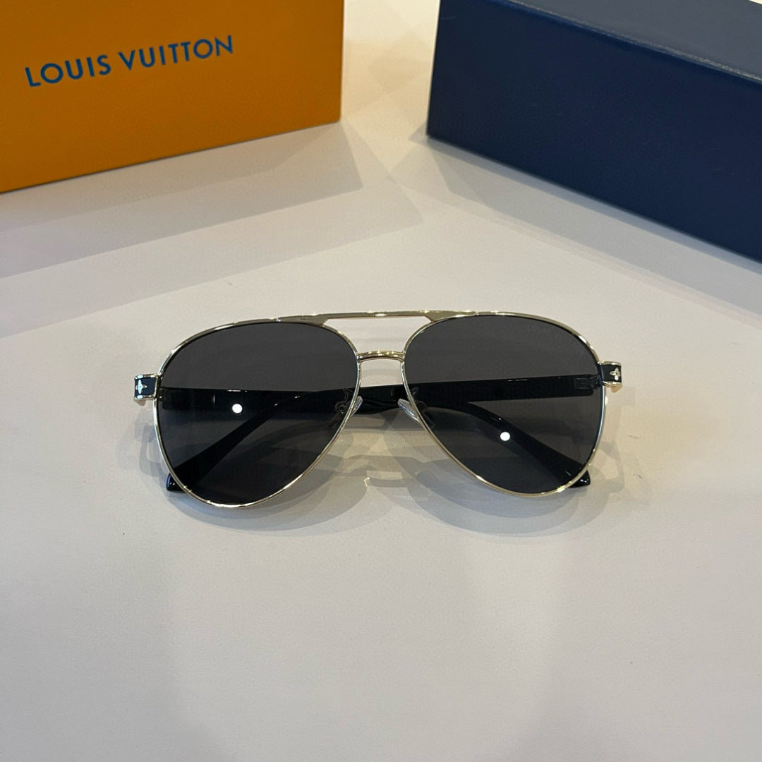 Louis Vuitton Metal Aviator Silver Lens Sunglasses for Men & Women - 493098 - detail image 5