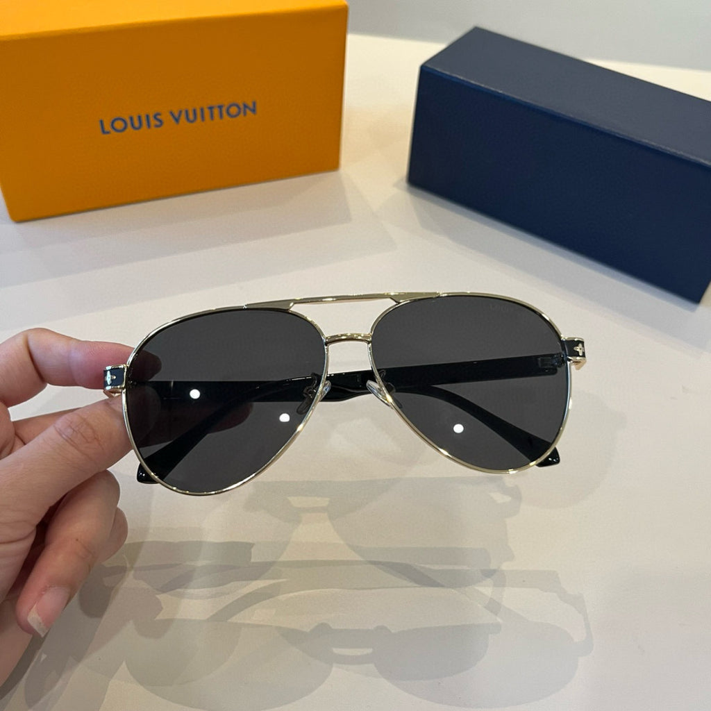 Louis Vuitton Metal Aviator Silver Lens Sunglasses for Men & Women - 493098 - detail image 4