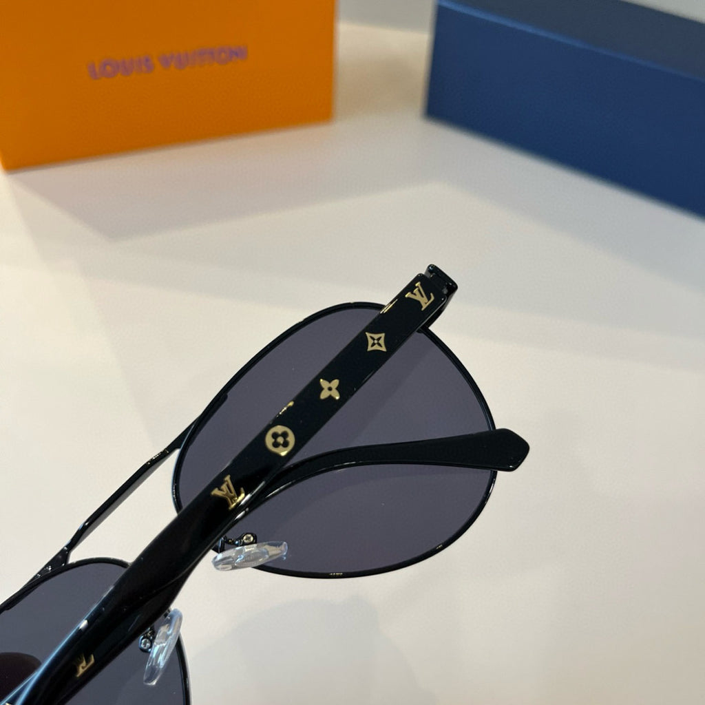 Louis Vuitton Metal Aviator Black Lens Sunglasses for Men & Women - 493099 - detail image 5