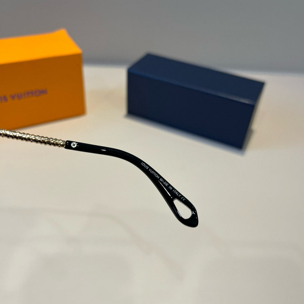 Louis Vuitton Metal Aviator Gray Lens Sunglasses for Men & Women - detail image 9