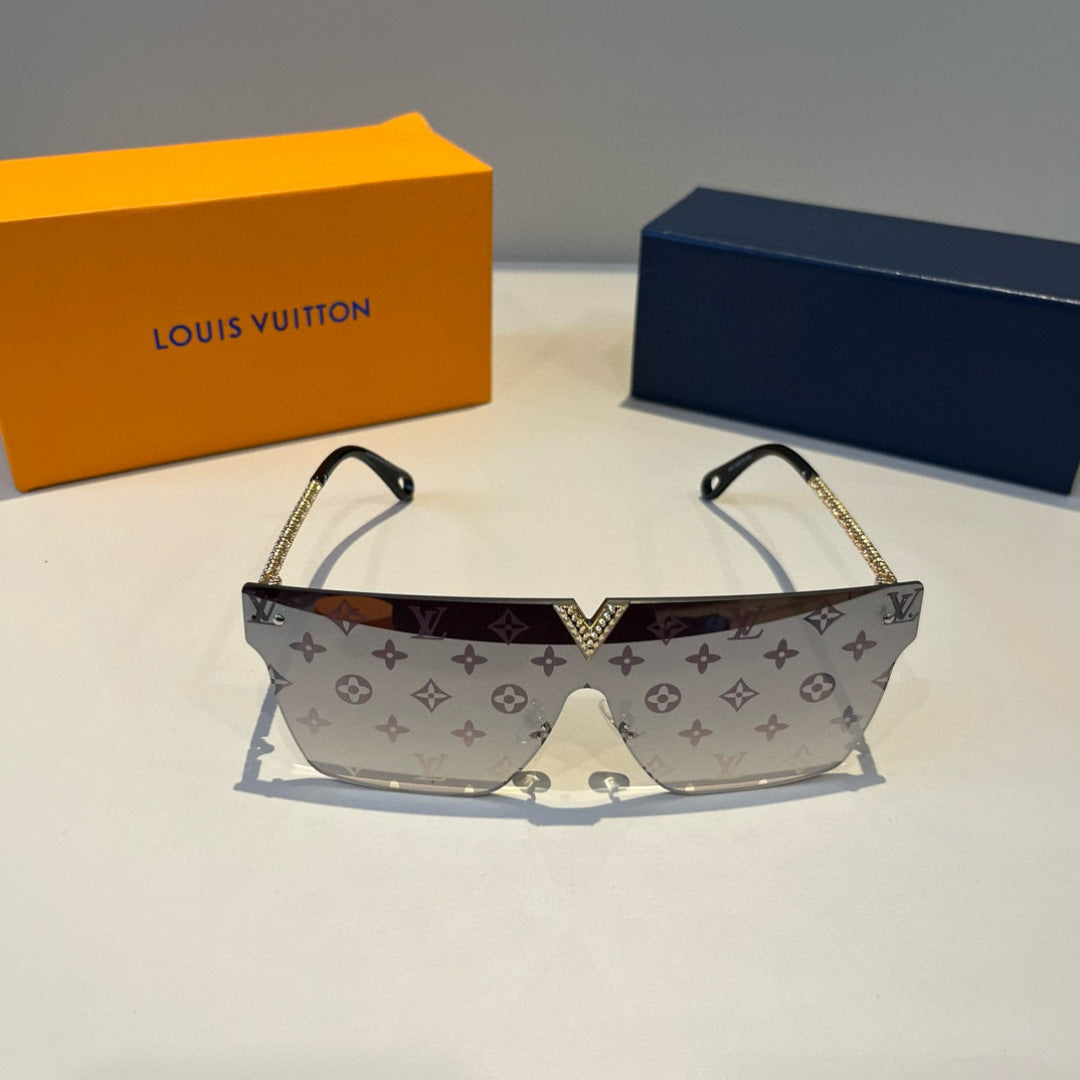 Louis Vuitton Metal Aviator Gray Lens Sunglasses for Men & Women - detail image 2