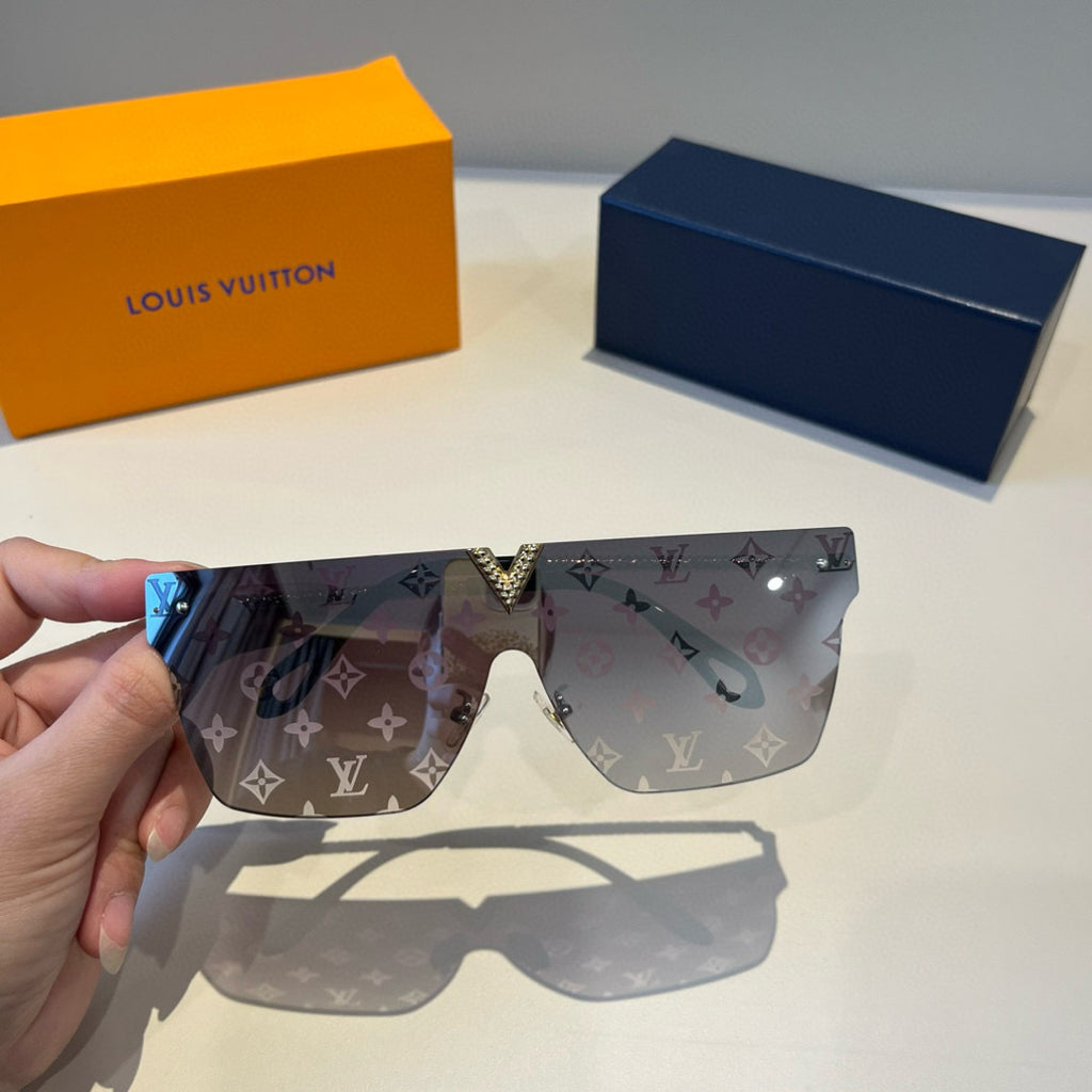 Louis Vuitton Metal Aviator Gray Lens Sunglasses for Men & Women - detail image 4