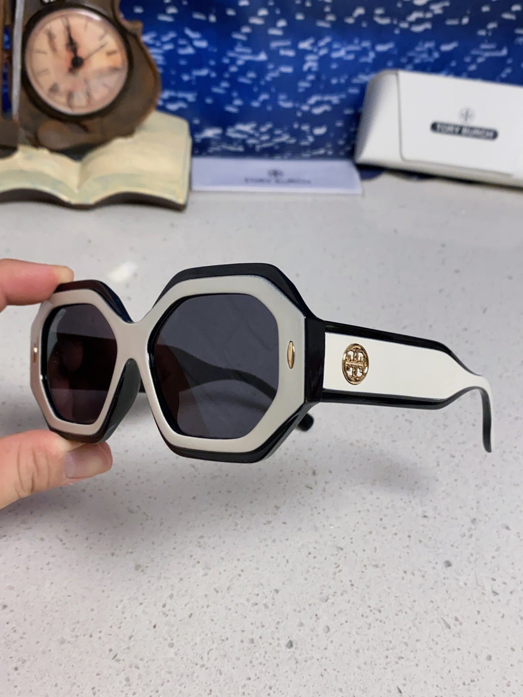 Burberry Fashion Silver Lens Sunglasses for Men & Women - 432461 - detail image 6