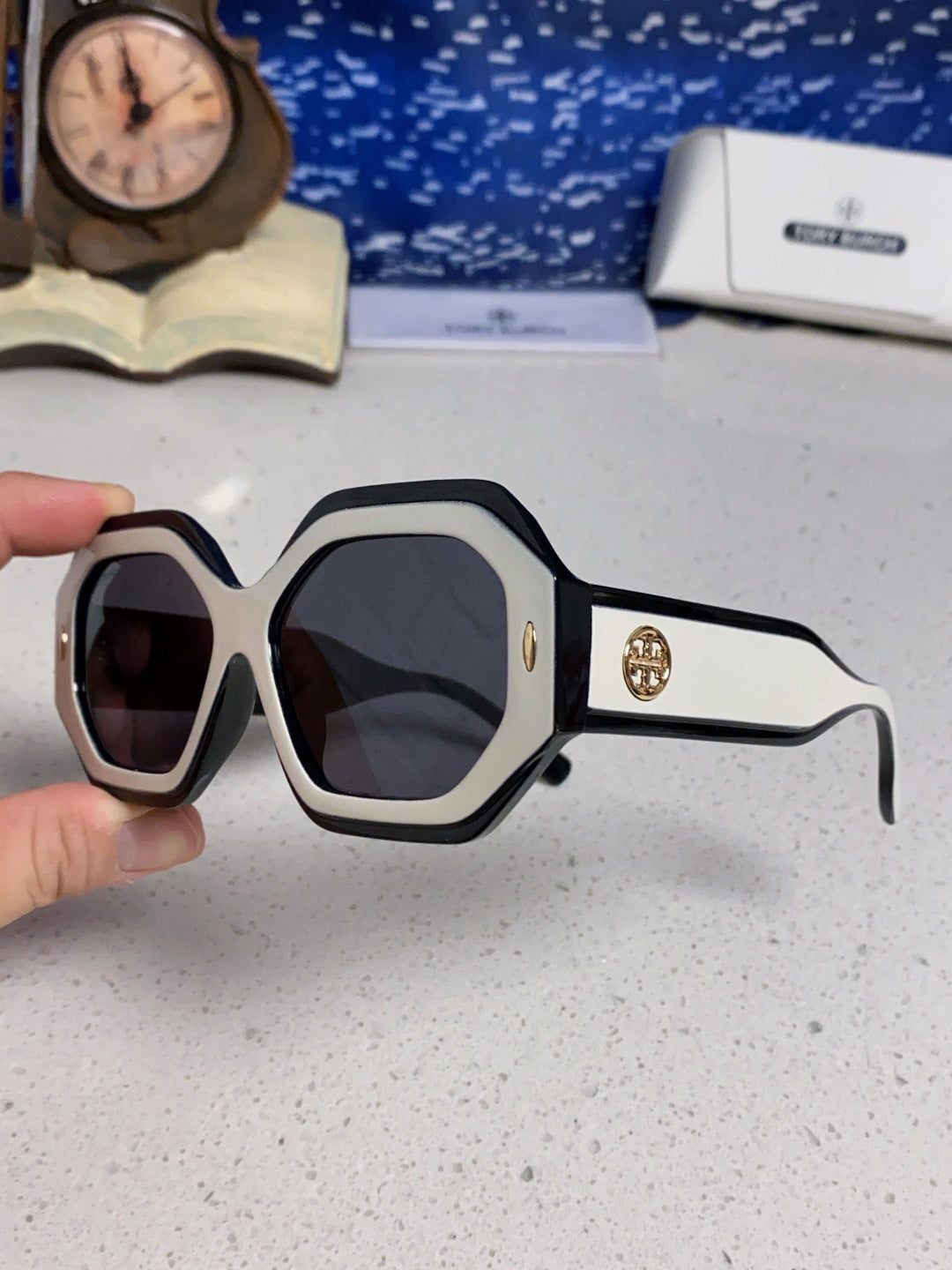 Burberry Fashion Silver Lens Sunglasses for Men & Women - 399125 - detail image 6