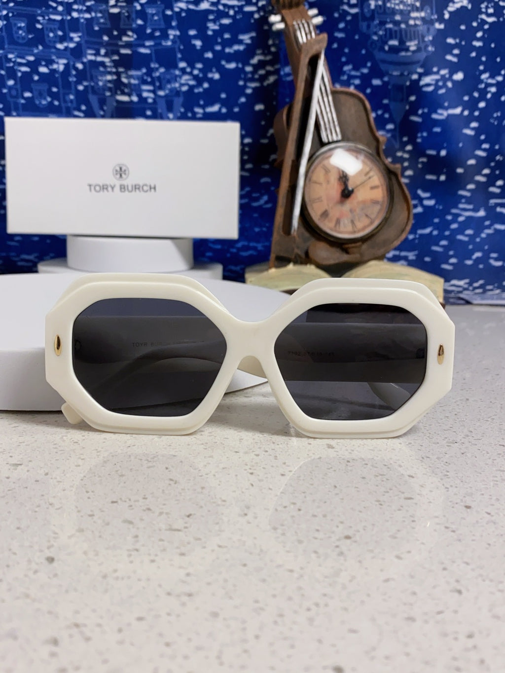 Burberry Fashion Silver Lens Sunglasses for Men & Women - 432464 - detail image 9