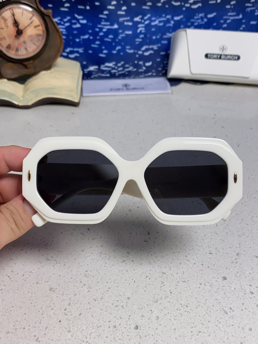 Burberry Fashion Silver Lens Sunglasses for Men & Women - 399128 - detail image 4