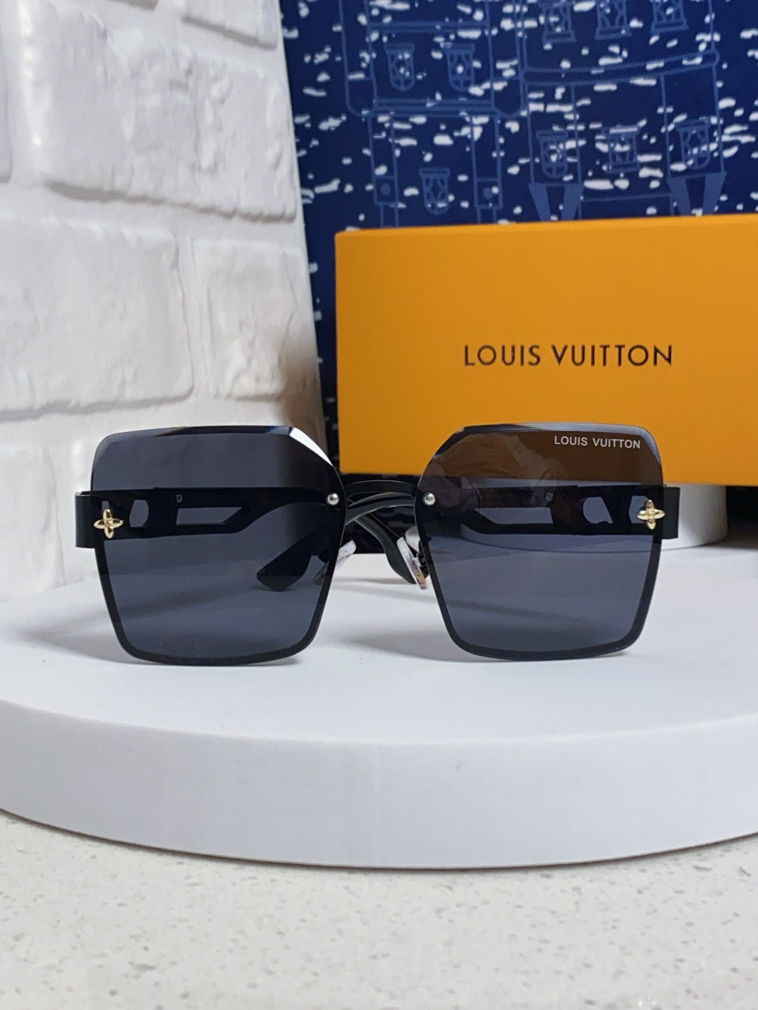 Louis Vuitton Metal Square Silver Lens Sunglasses for Men & Women - 448583 - detail image 2