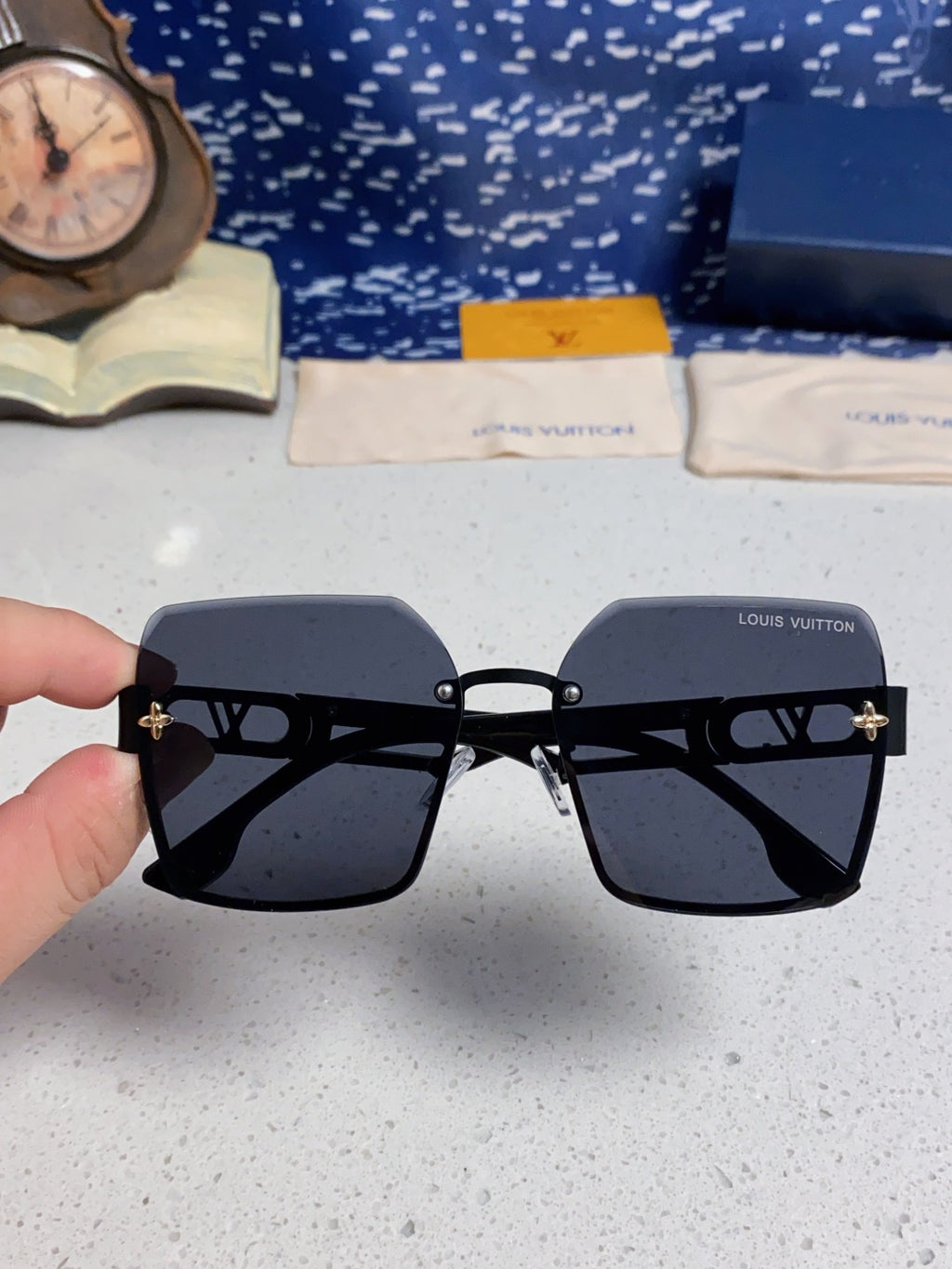 Louis Vuitton Metal Square Silver Lens Sunglasses for Men & Women - 448583 - detail image 4