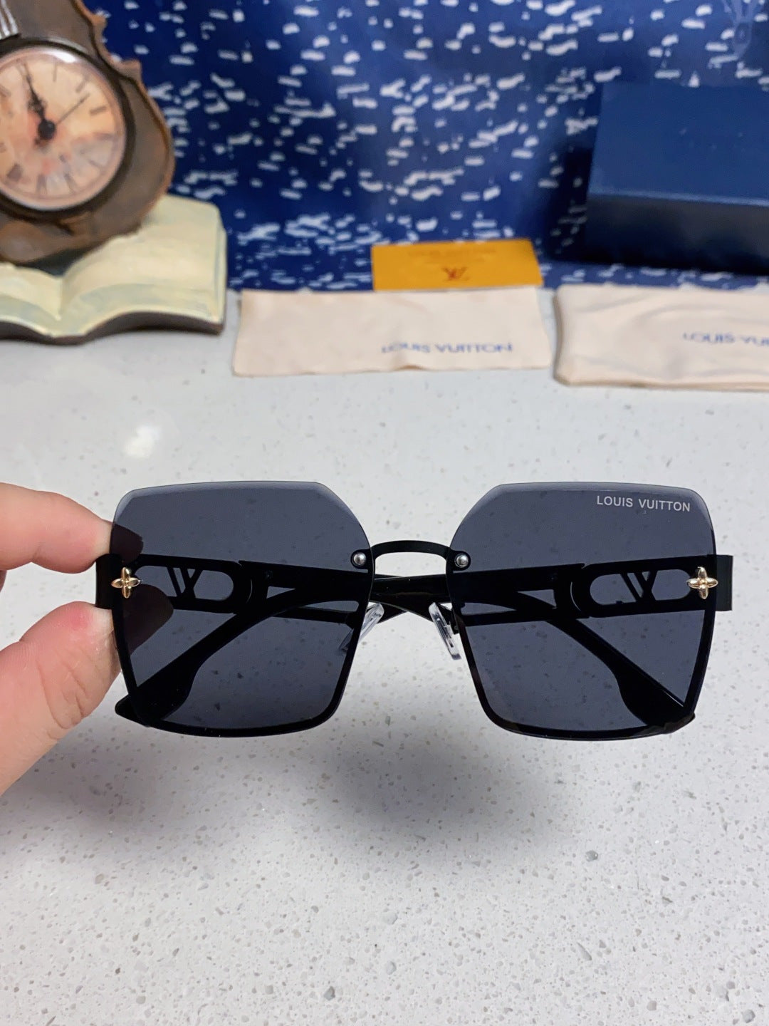 Louis Vuitton Metal Square Silver Lens Sunglasses for Men & Women - 448583 - detail image 4
