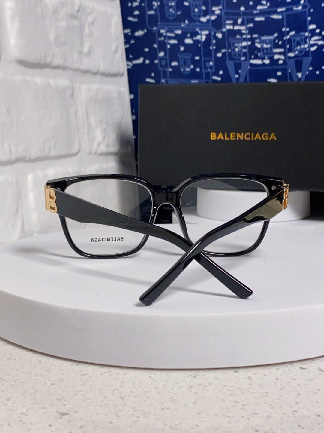 Balenciaga Folding Square Gold Lens Sunglasses for Men & Women - 416119 - detail image 4