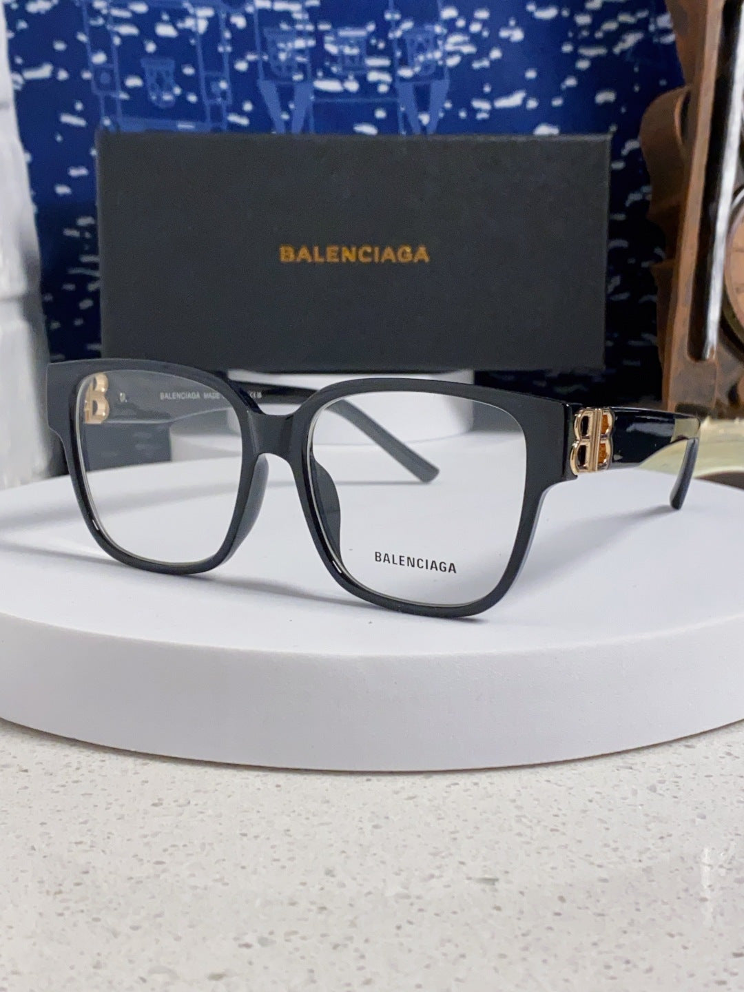 Balenciaga Folding Square Gold Lens Sunglasses for Men & Women - 416119 - detail image 2