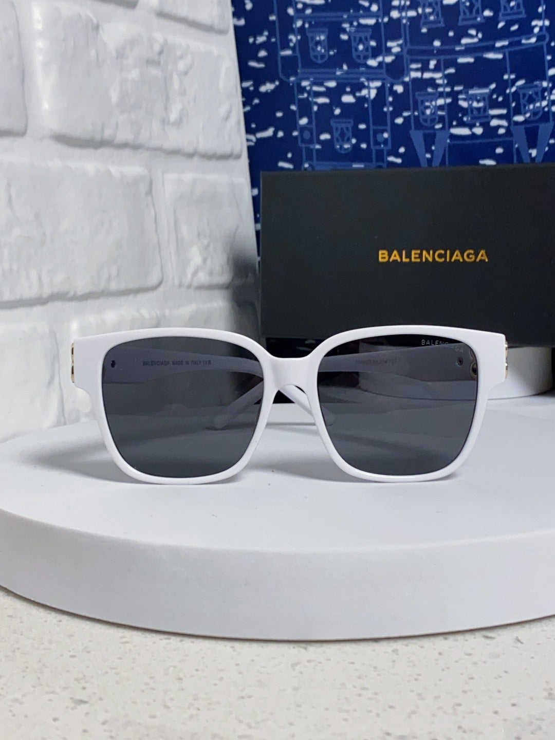 Balenciaga Folding Square Blue Lens Sunglasses for Men & Women - 416120 - detail image 3