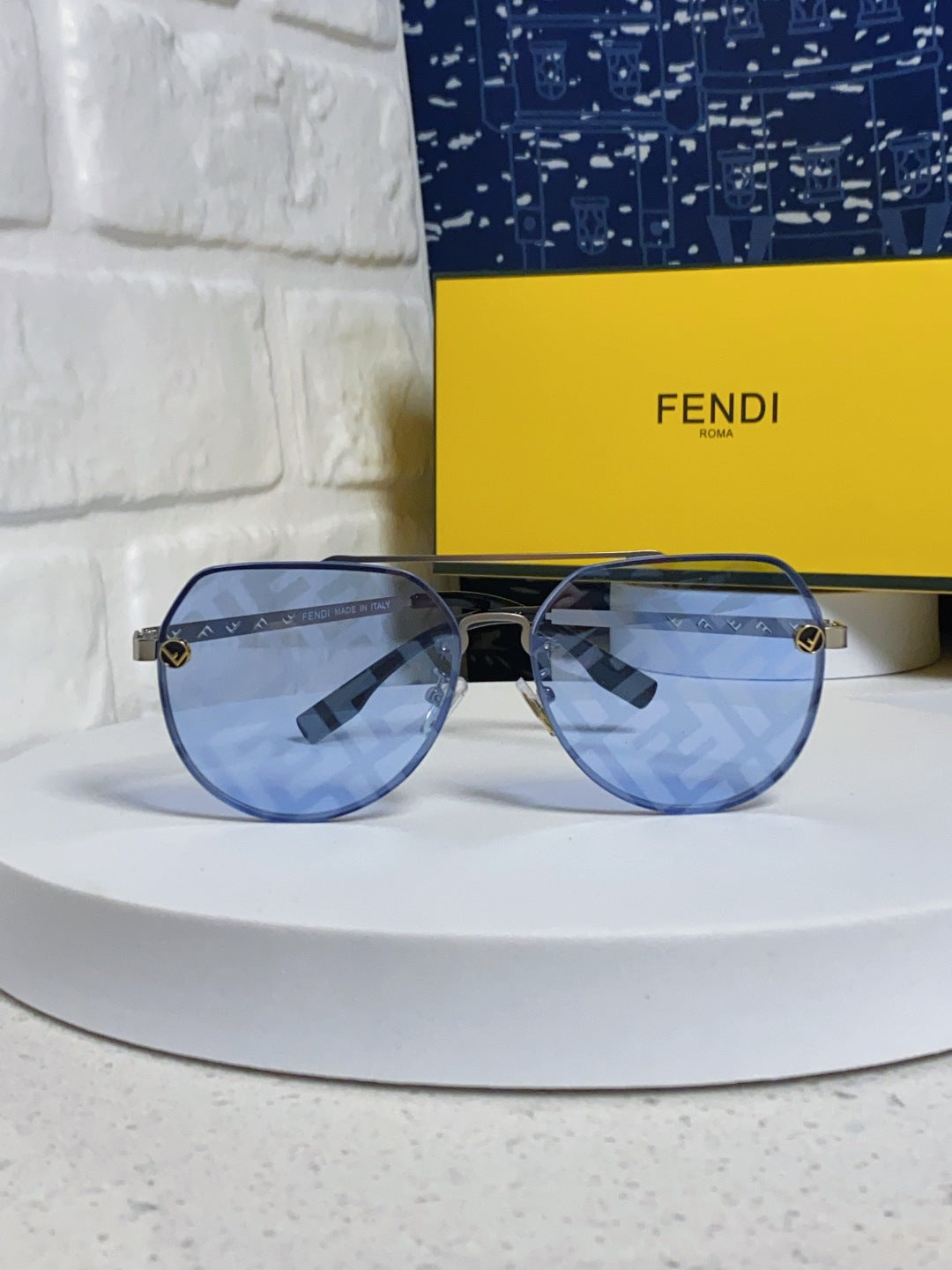 Fendi Lightweight Rimless Blue Lens Sunglasses for Men & Women - 449833 - detail image 2