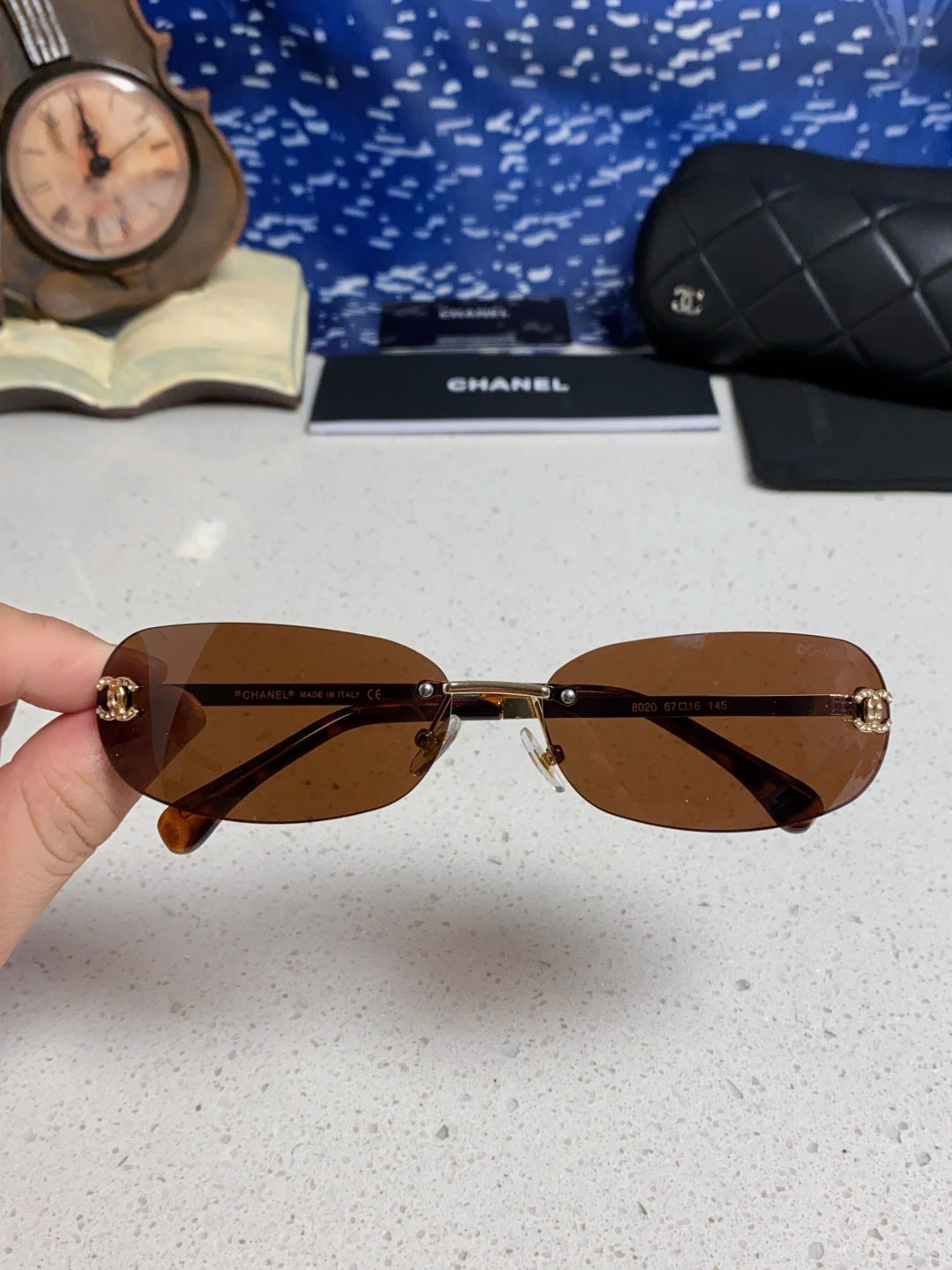Chanel CH4002 Lightweight Rimless Black Lens Sunglasses for Men & Wom - 465186 - detail image 3