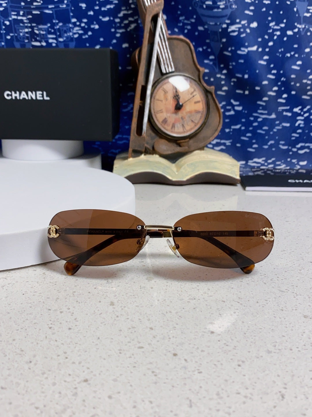 Chanel CH4002 Lightweight Rimless Black Lens Sunglasses for Men & Wom - 465186 - detail image 8